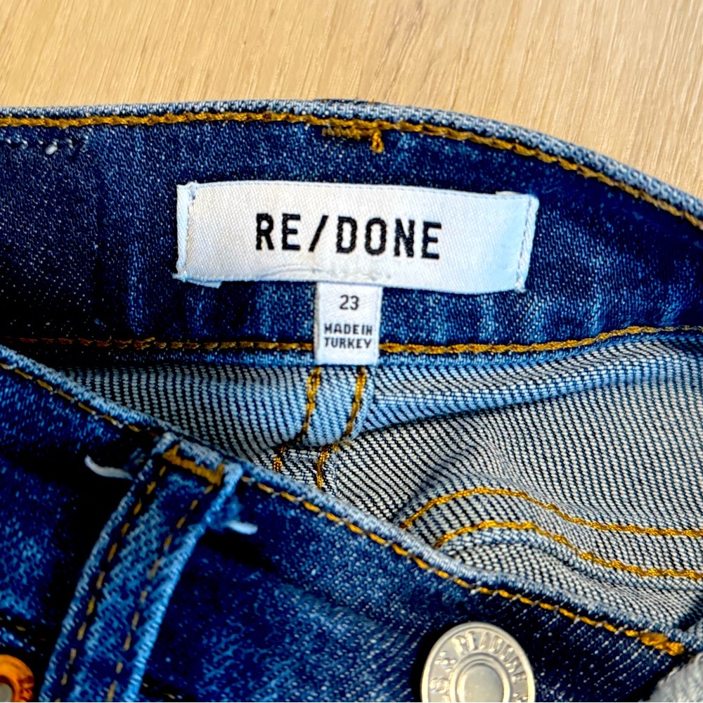 Re/done

70s Stove Pipe High-Rise Crop Jeans